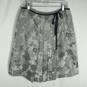 Ann Taylor Gray Floral Silk Wool Blend Pleated Skirt Bow Detail -SIze 12